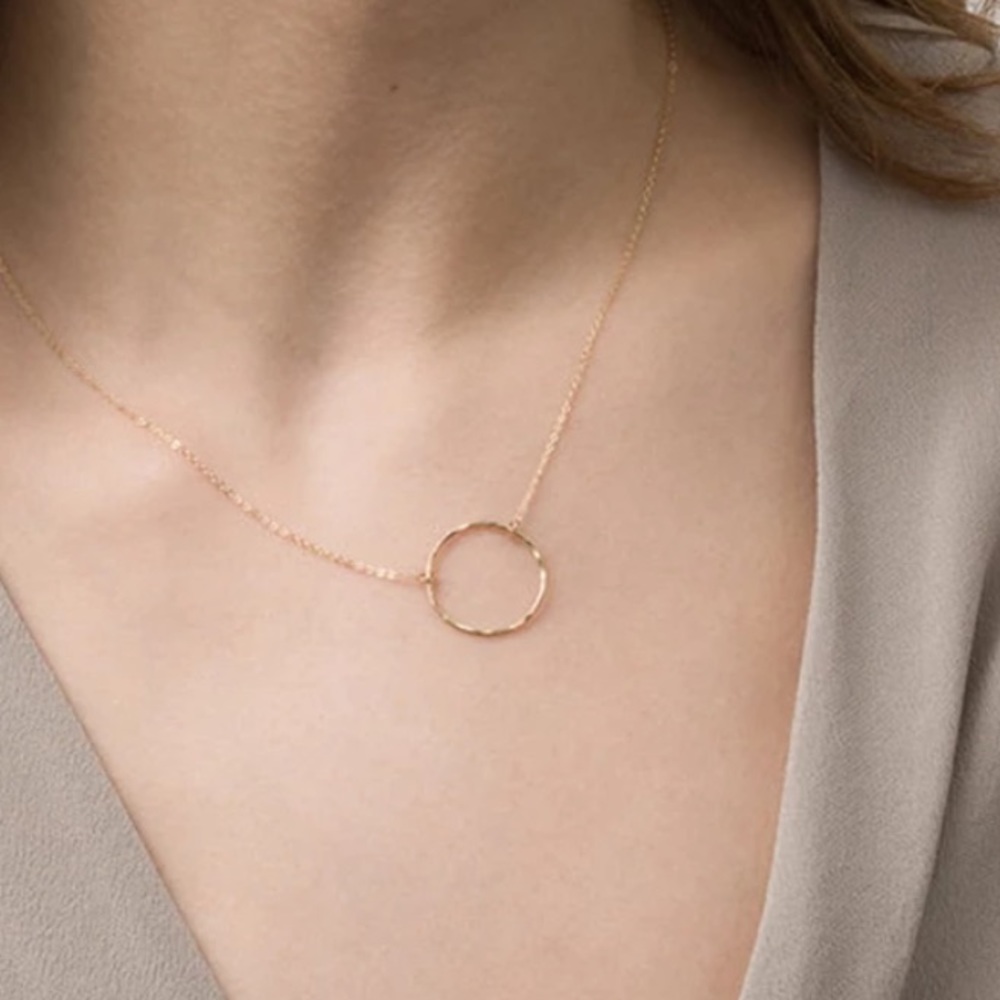 • Hallie • Circle Pendant Necklace - Picture 2 of 3